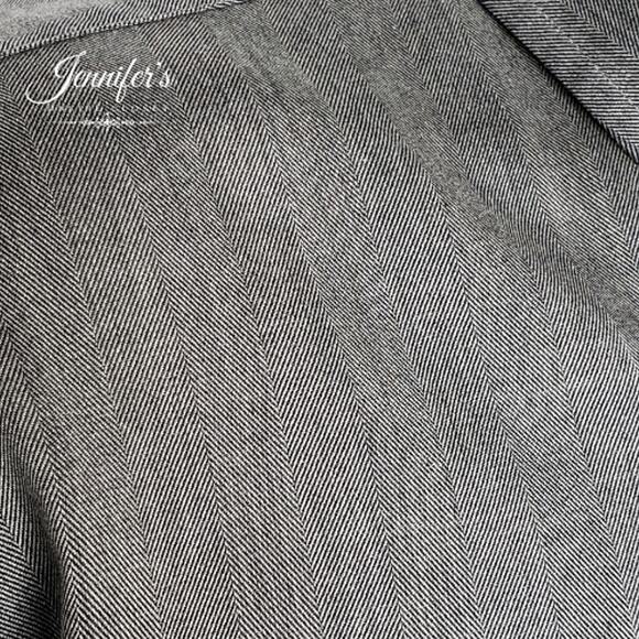 3/$25 Jos. A. Bank Men's Gray Button-Down Long Sleeve Shirt - Picture 6 of 13